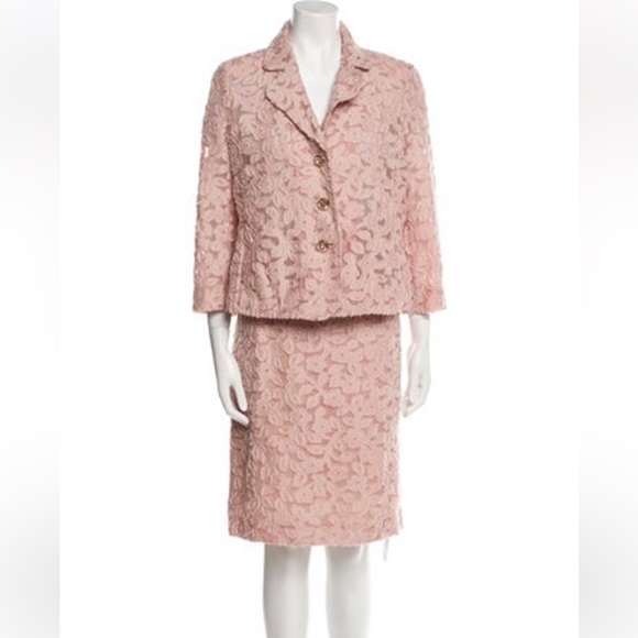 Escada|ESCADA Virgin Wool Patterned Skirt Suit - Picture 2 of 14